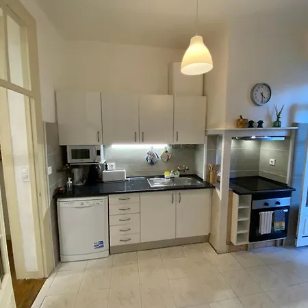 Tomás Surf Shelter Apartment Lissabon