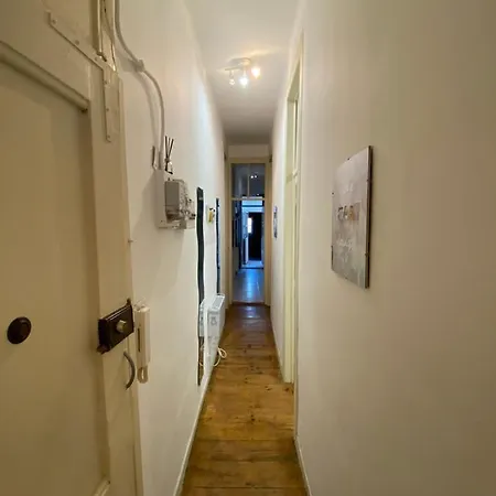 Tomás Surf Shelter Apartment